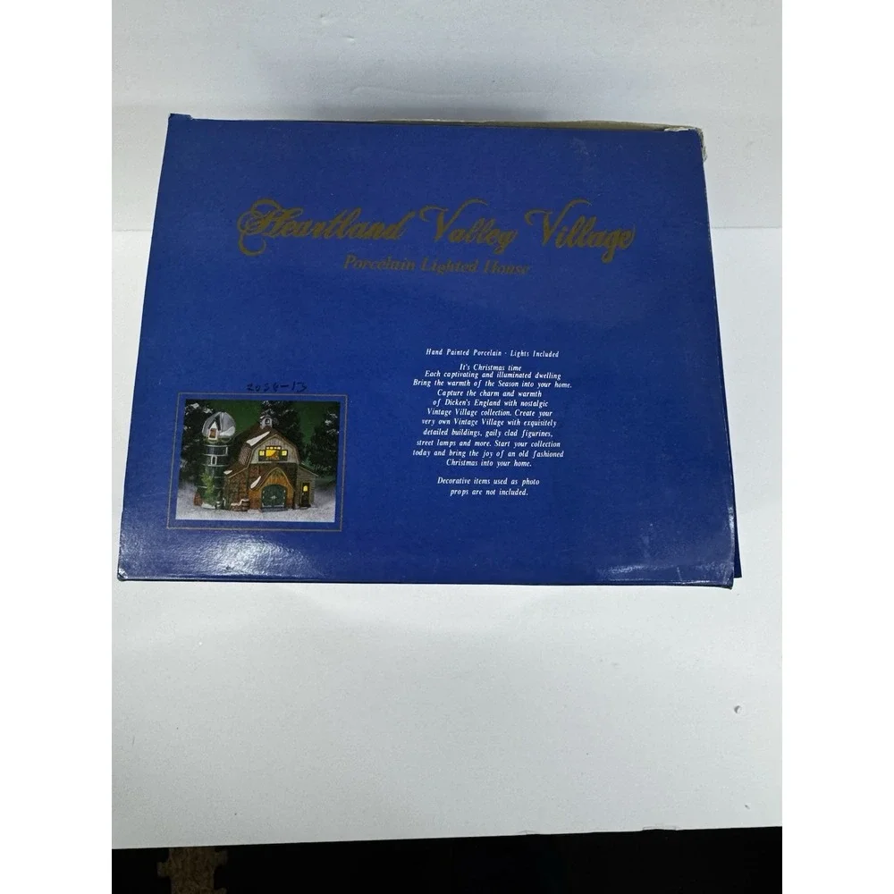 Dickens Collectable Christmas Village Dairy Barn Silo, 1998
